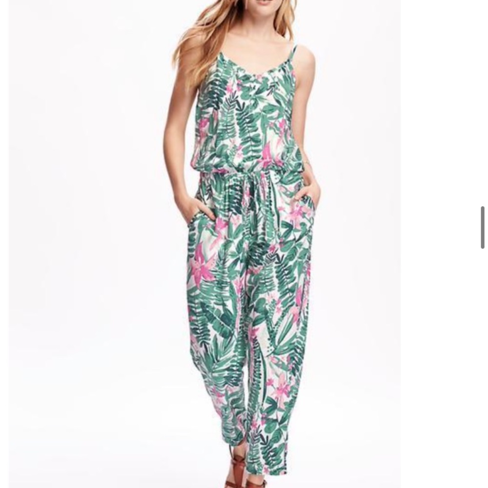 Old Navy Palm Print Jumpsuit Size Small